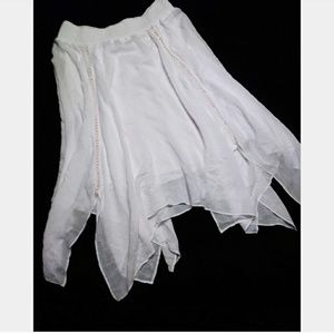 New Direction white med/long skirt